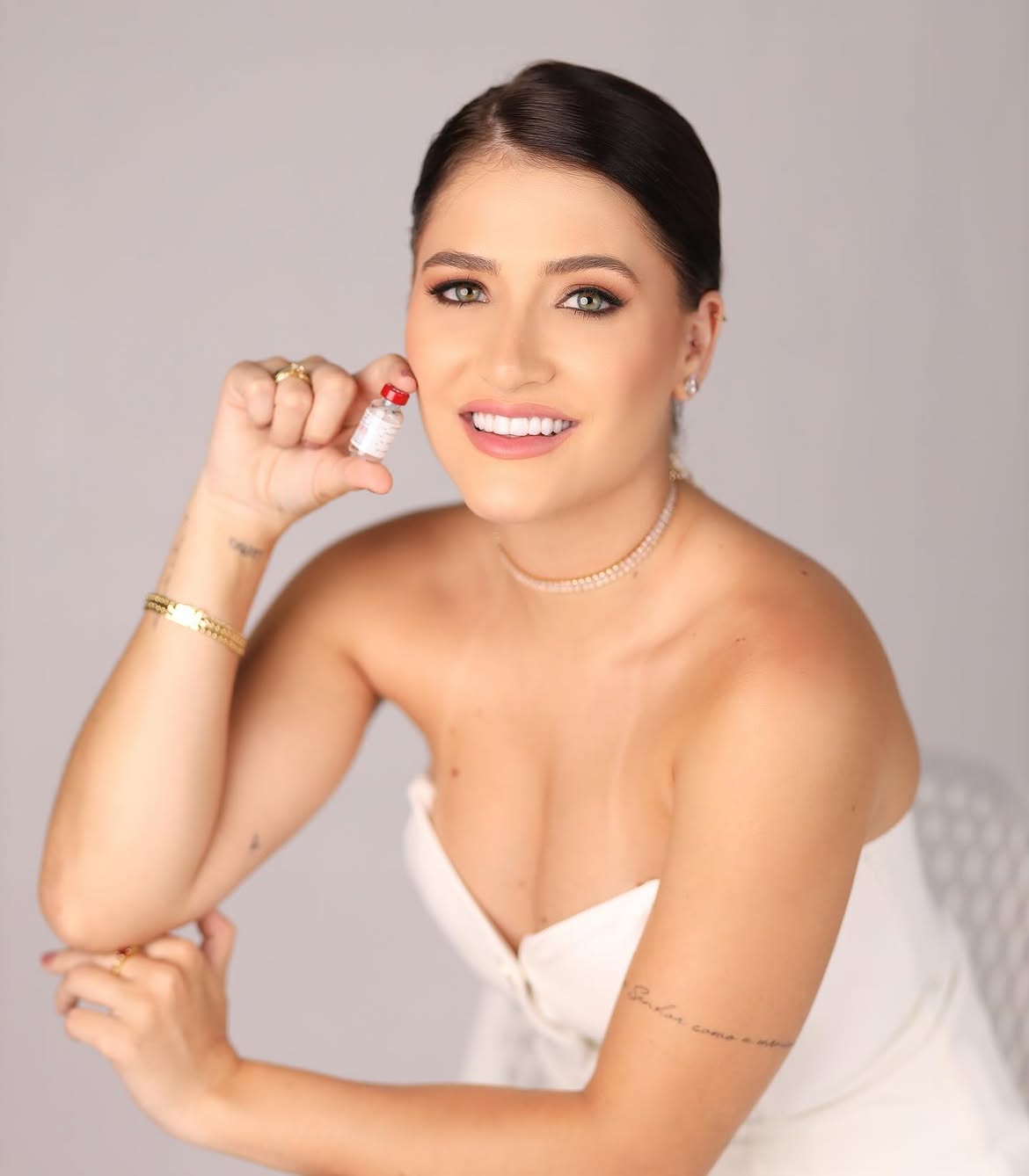 Jhúlia Lazzeris